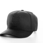 BONÉ PRETO
